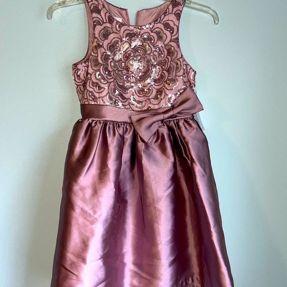Belle Badgley Mischka Dusty Pink Dress Size 8 NWT